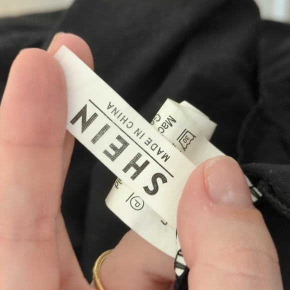 Shein black smocked bust sleeveless a line tiered maxi dres - Picture 5 of 7